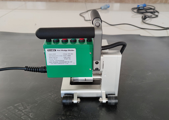Flüssigkristallbildschirm CX300 Heisswegschweißmaschine