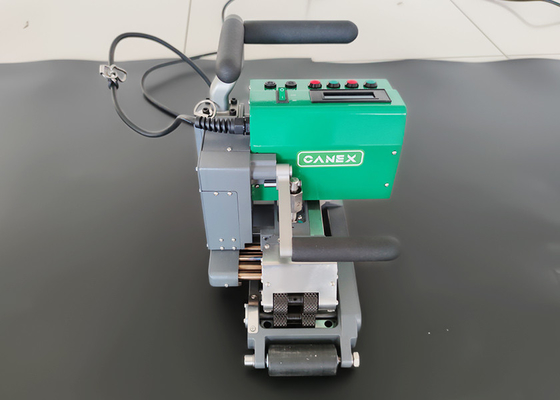 1.0-4.0mm HDPE Geomembran Heißkeil-Schweißgerät CX700 Volle Leistung 2400W