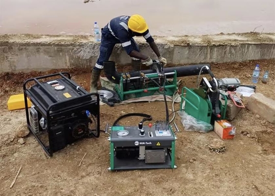 Wirksame mit Wurmgetriebe angetriebene Schleifschneidmaschinen für die HDPE-Wasserversorgung