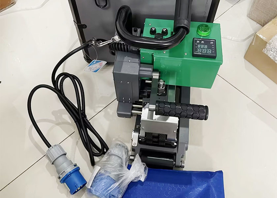 Temperaturregelung CX900 1400W Geomembran-Schweißmaschine für Fischteich