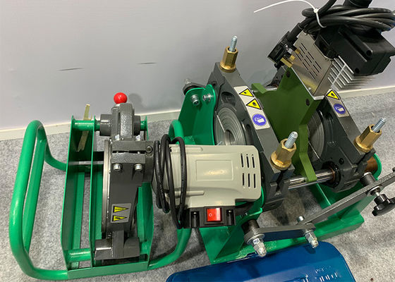 Spannung fertigte Polyfusions-Schweißer-Pe Pipe Joint-Kolben-Fusions-Maschine besonders an