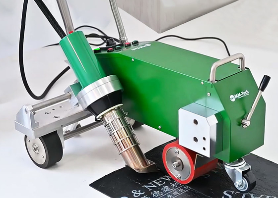 Halbautomatische Schweißmaschine zur Schweißung mit Heißluft SWT-WP2